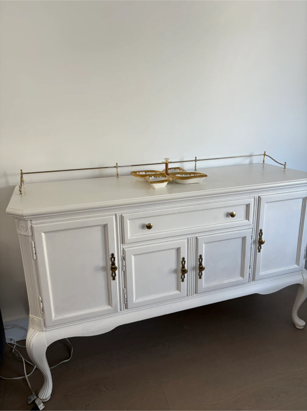 White Buffet Sideboard with Gold Accents - photo 2