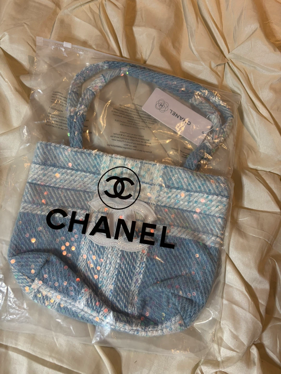 Chanel Tweed Sequin Tote Bag - photo 4
