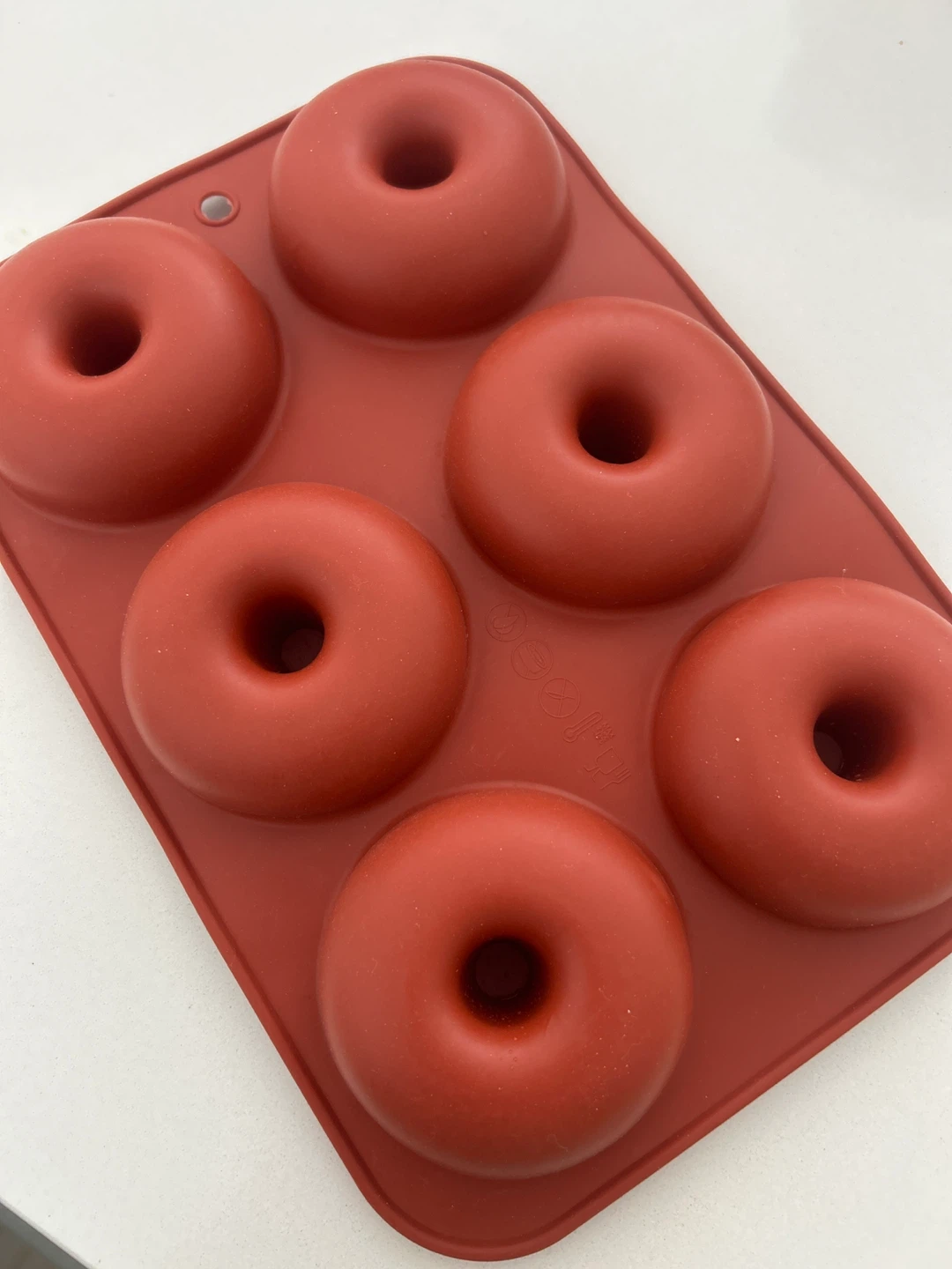 Silicone doughnut mold for free! - photo 3