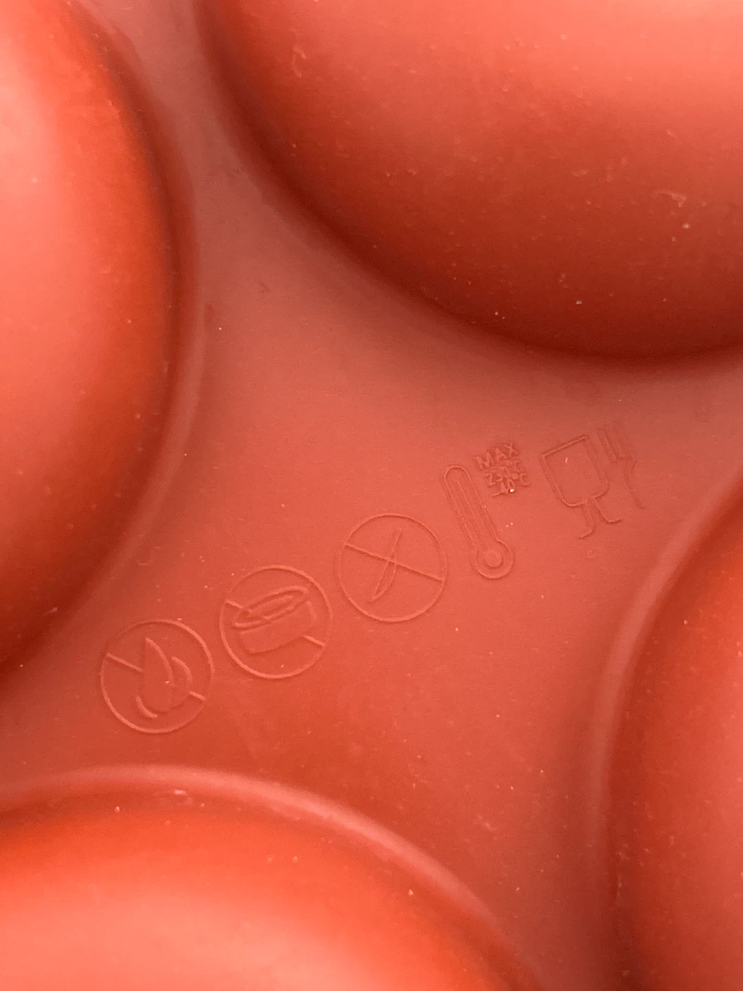 Silicone doughnut mold for free! - photo 2