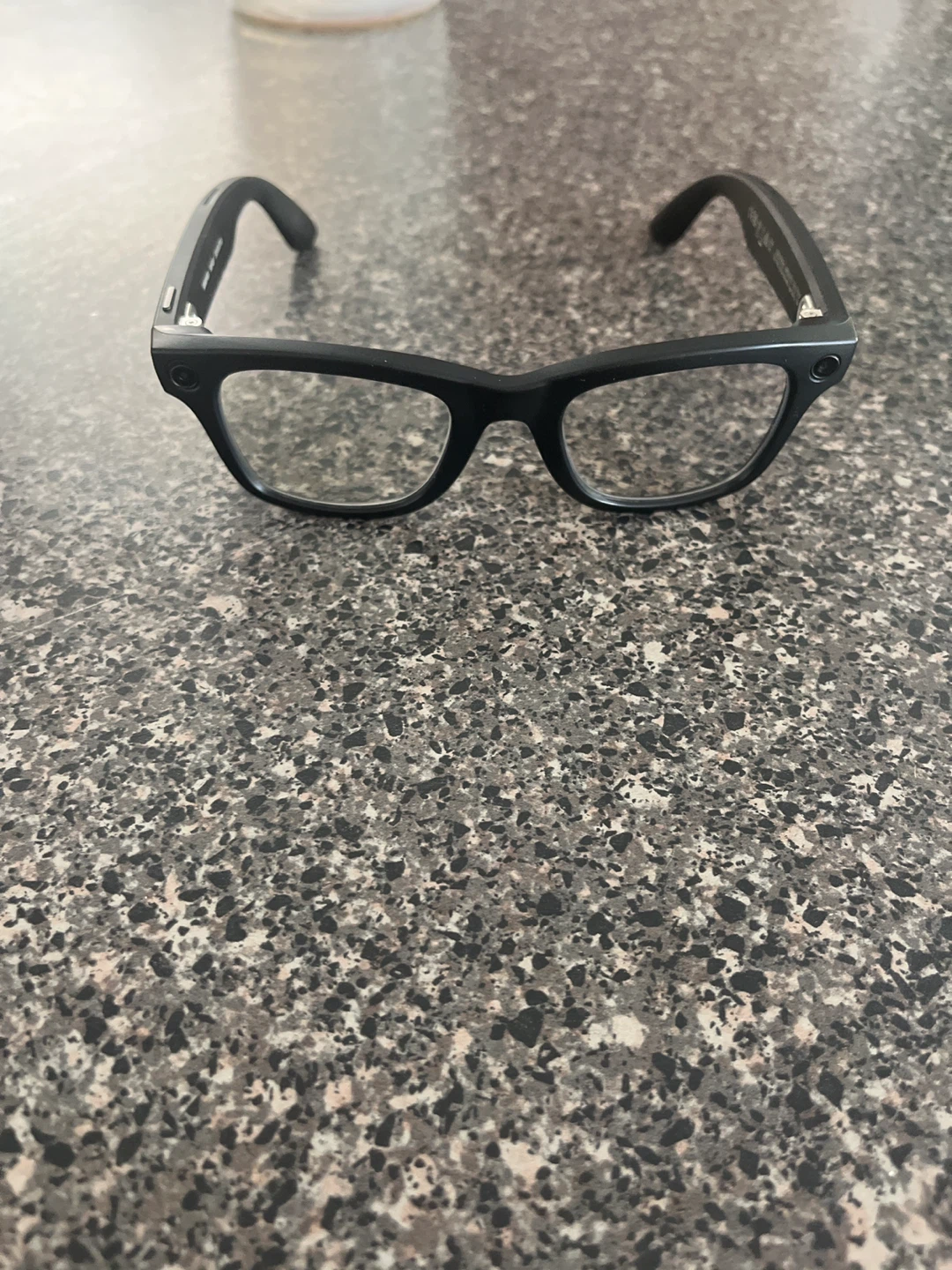 Ray-Ban Wayfarer Smart Glasses with transition lenses and Case - photo 5