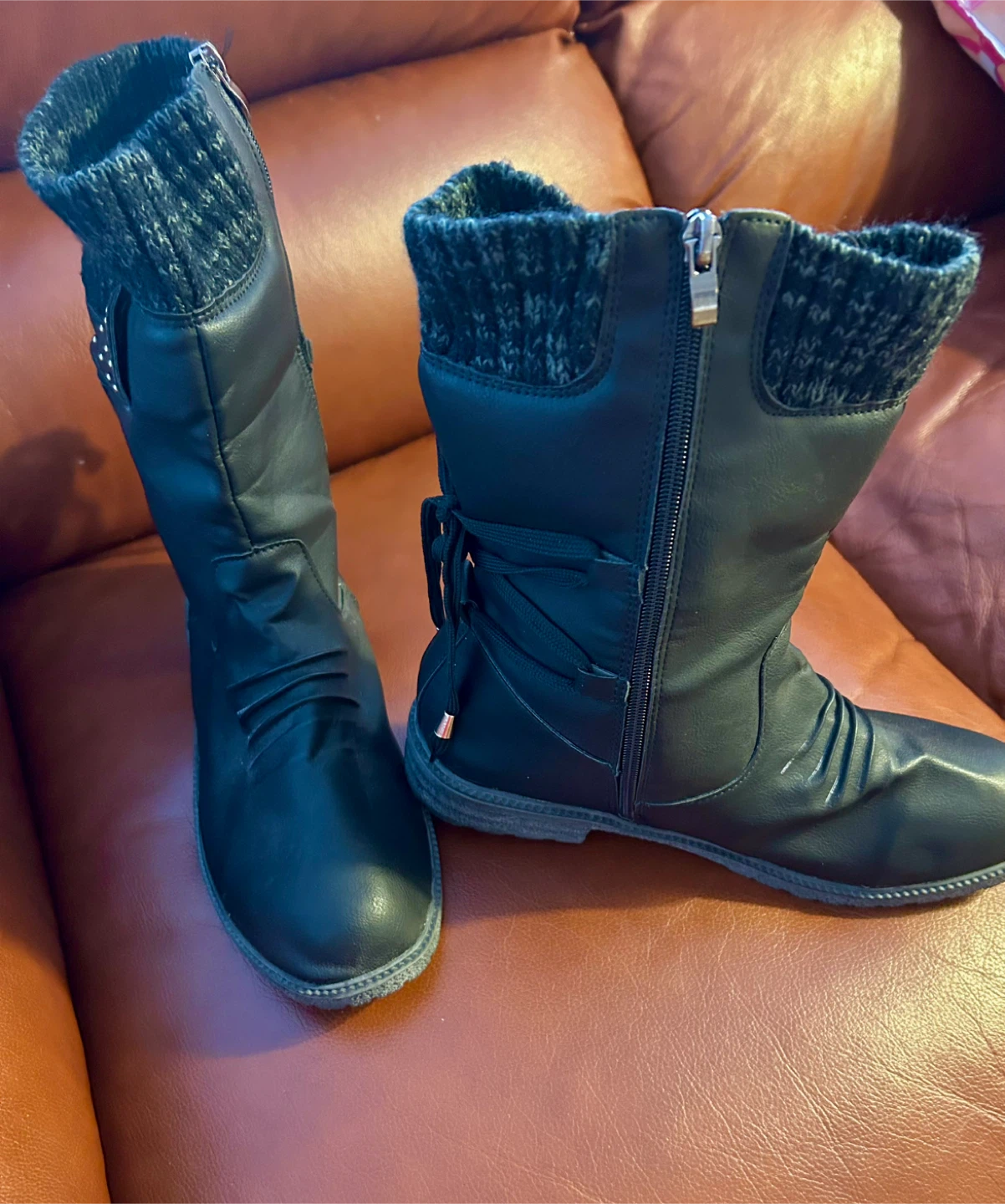 Casual Winter boots-never worn - photo 4