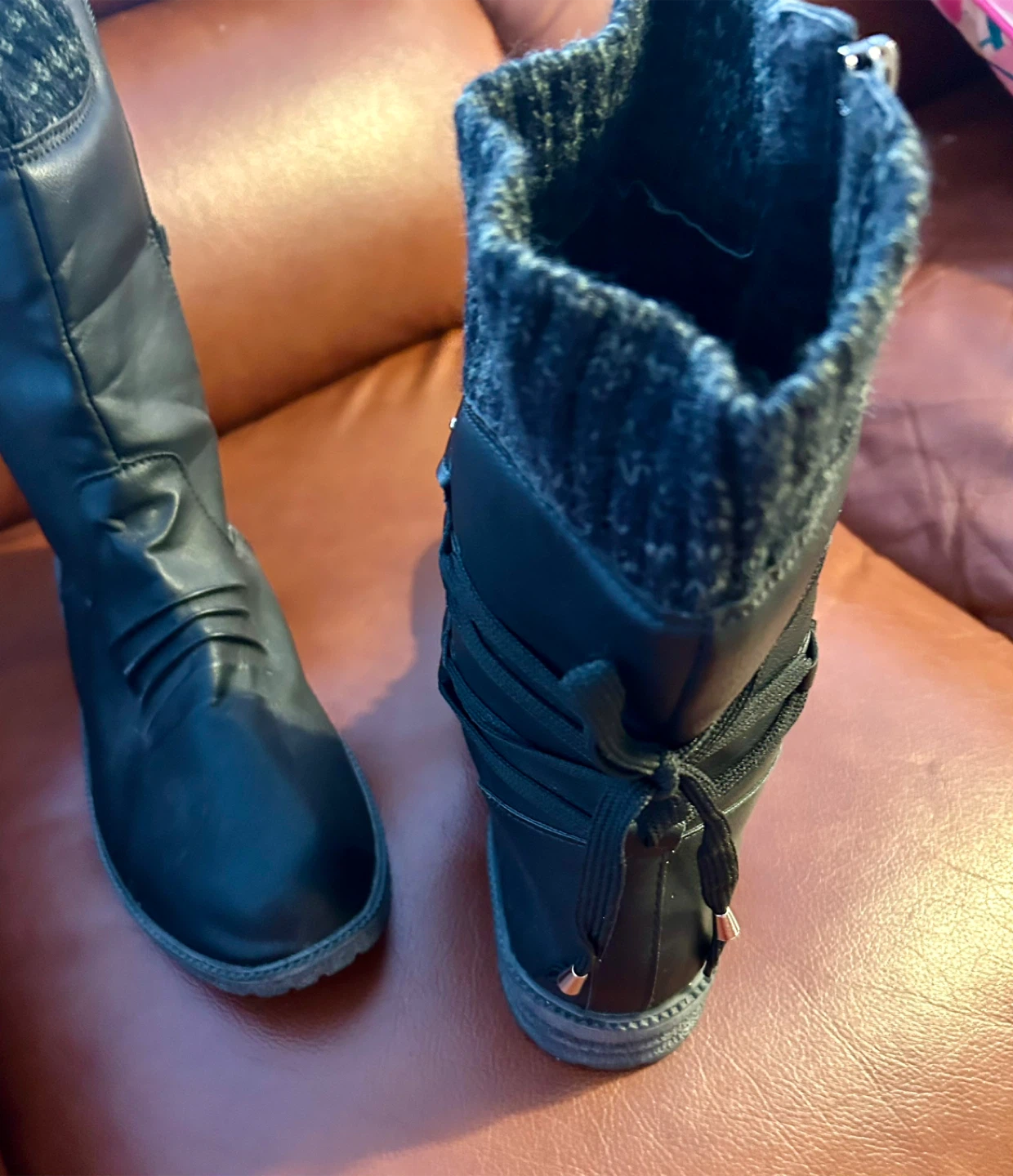Casual Winter boots-never worn - photo 3