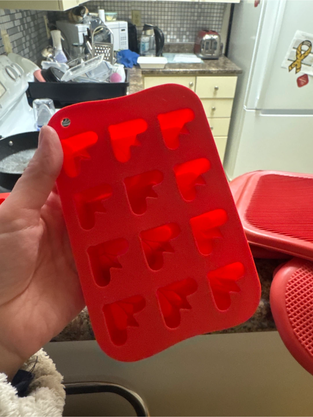 2 Red Silicone Ice Cube Trays - photo 3