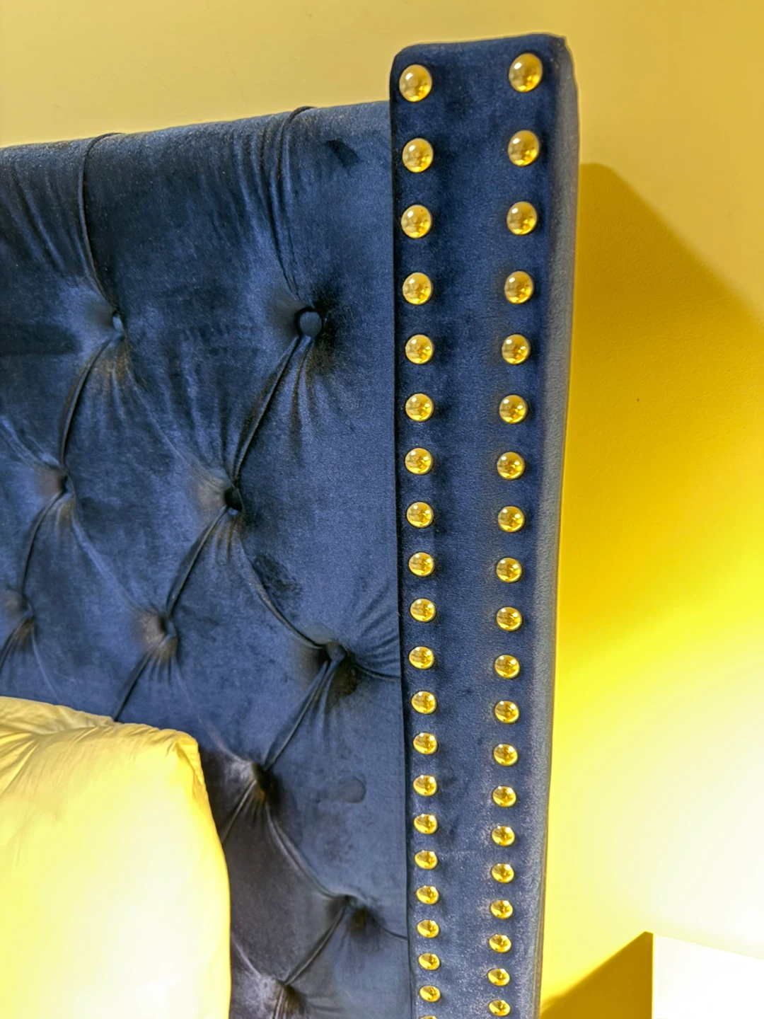 Blue Tufted Velvet Queen Size Bed Frame - photo 3