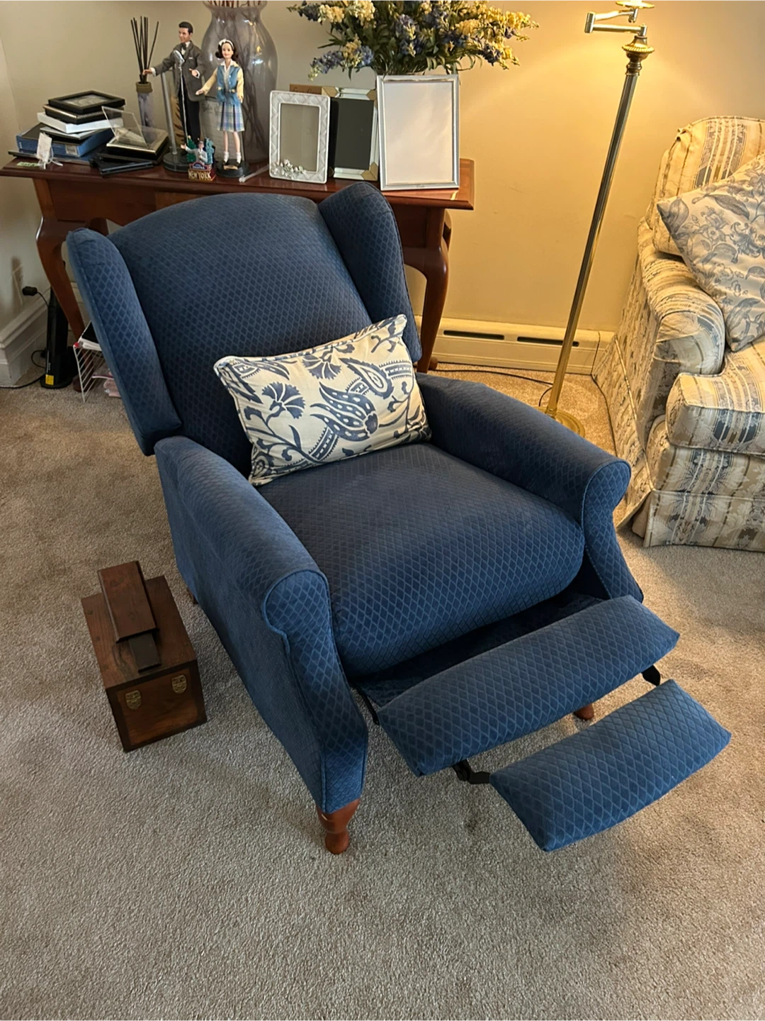 Blue Recliner Armchair with Decorative Pillow - photo 2