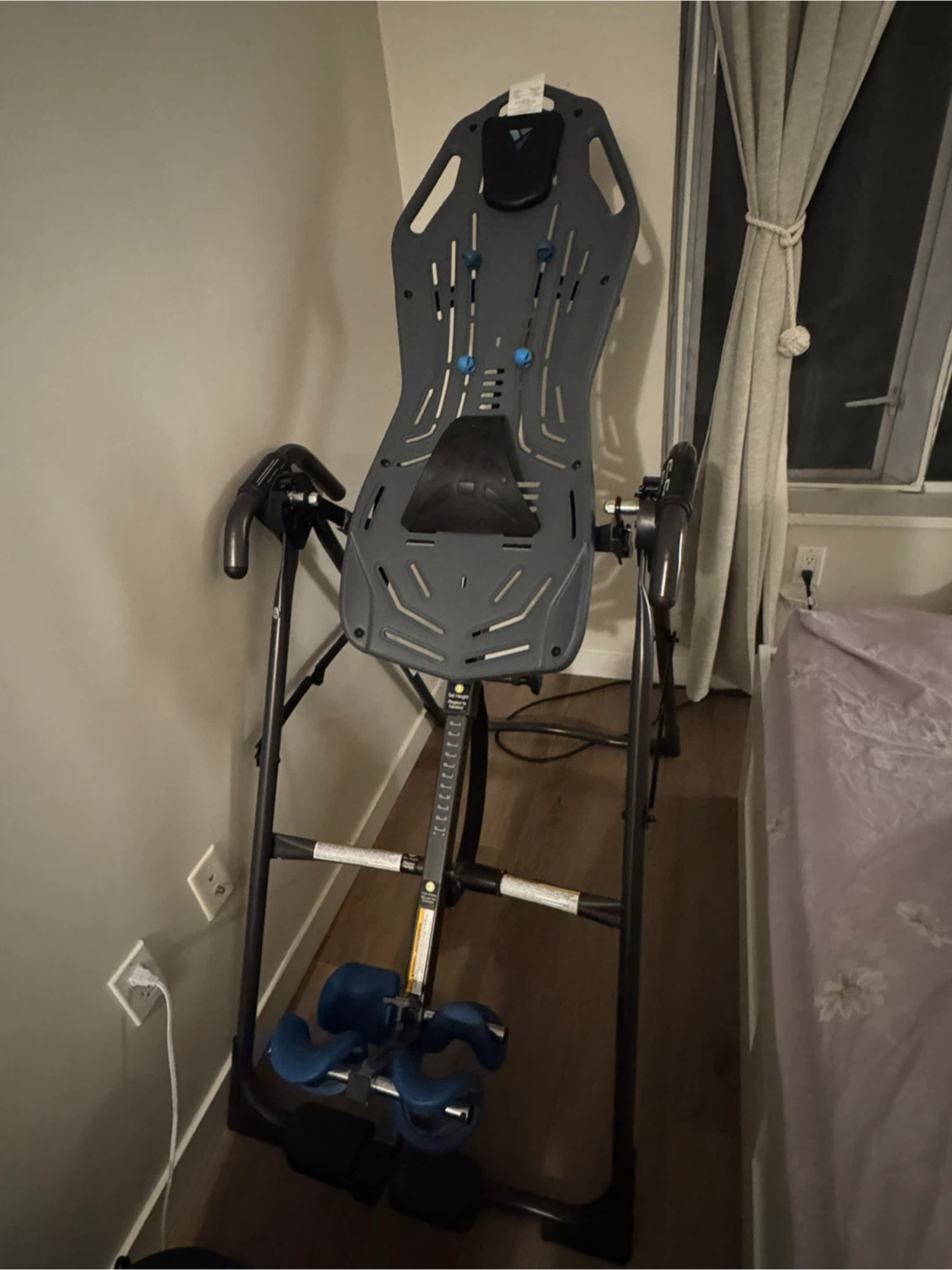 Teeter FitSpine XT-1 Inversion Table