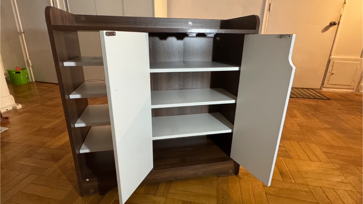 Two-Tone Cabinet with Doors