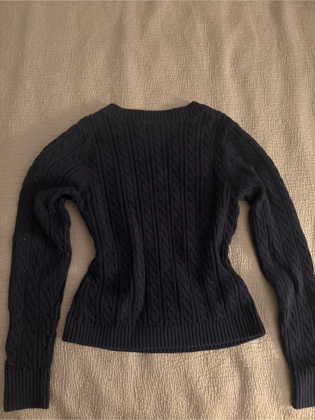 Hollister Cable Knit V-Neck Sweater - Size S - photo 3
