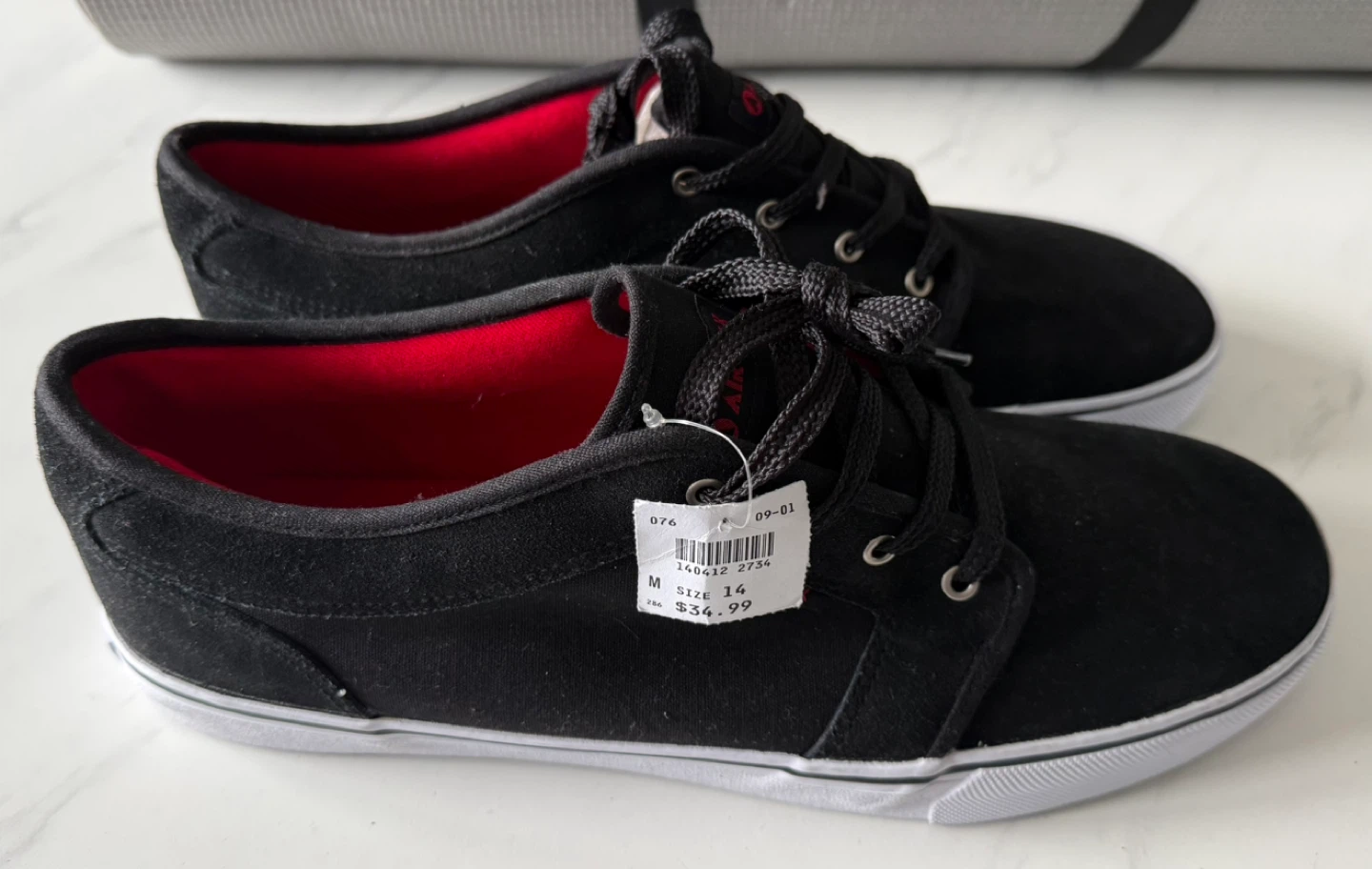 Airwalk Black Canvas Sneakers Size 14 - photo 3