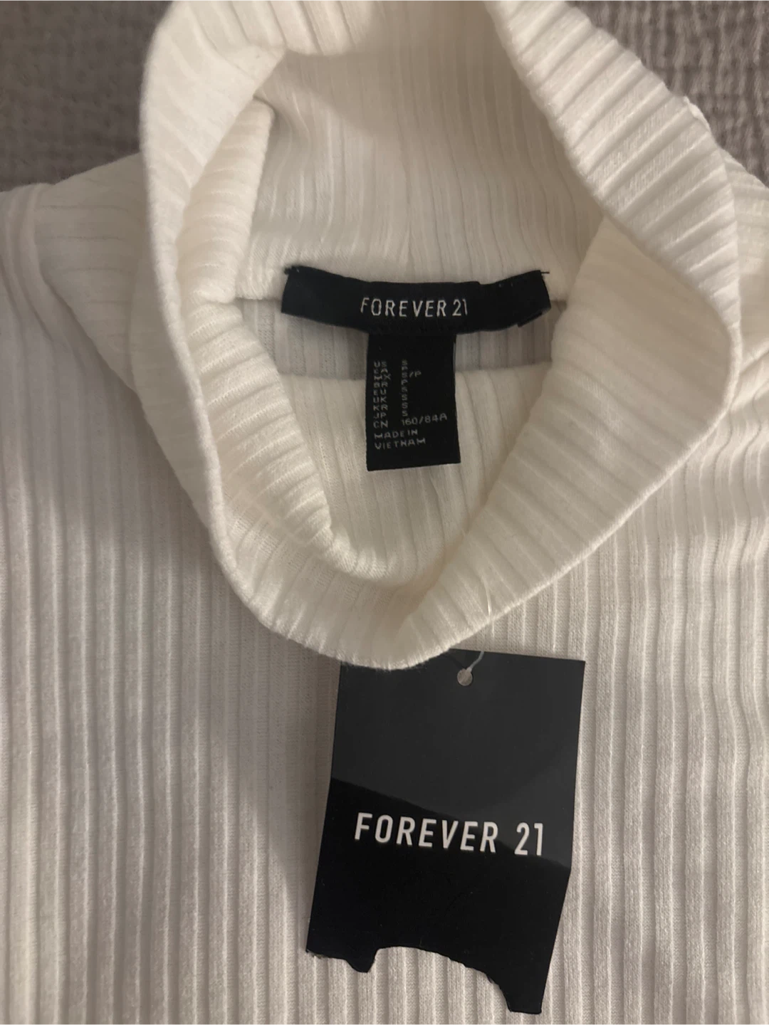 Forever 21 White Ribbed Turtleneck Top - Size Small - photo 3