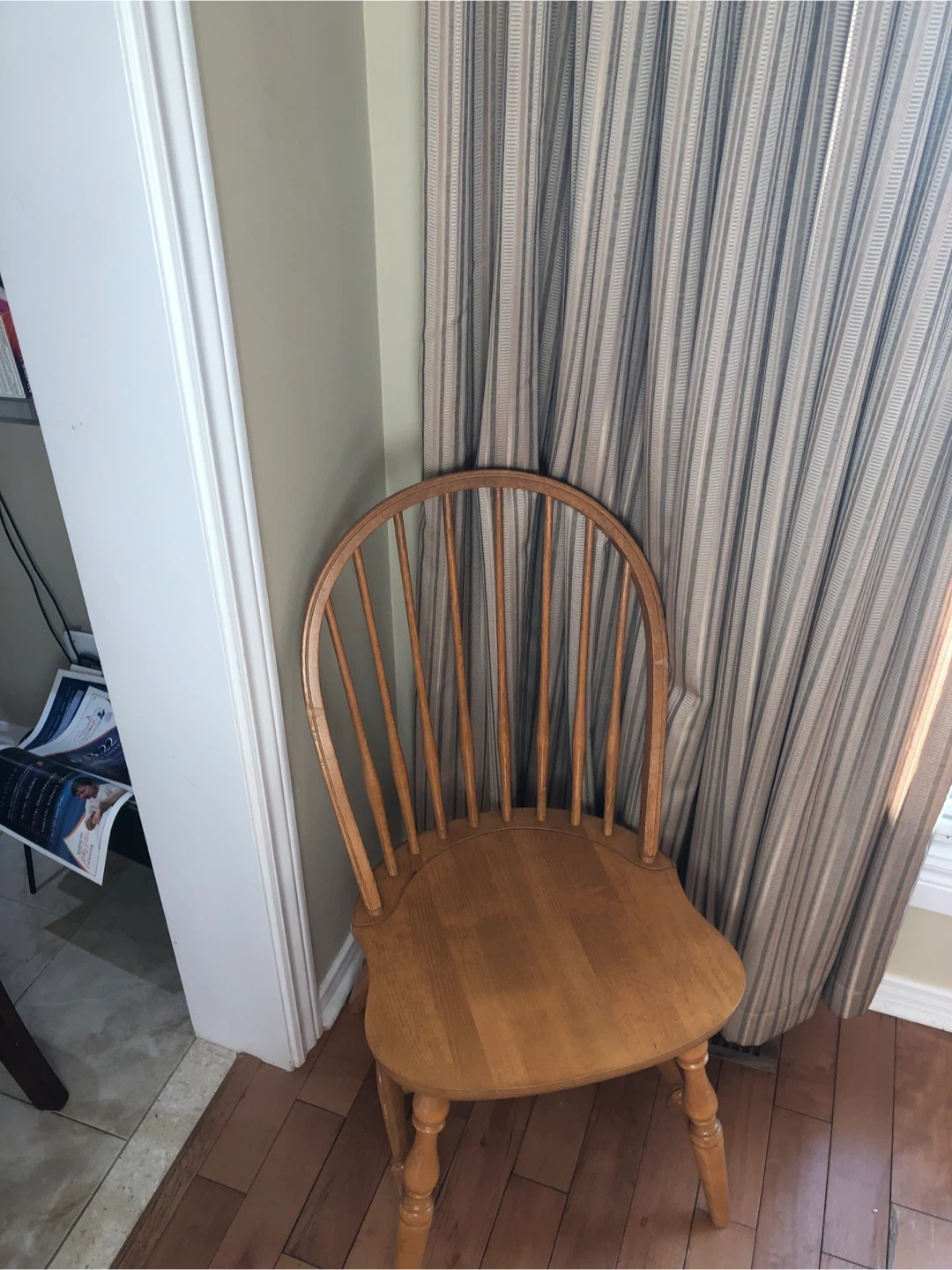13 pce. Colonial real wood dining room set - photo 3