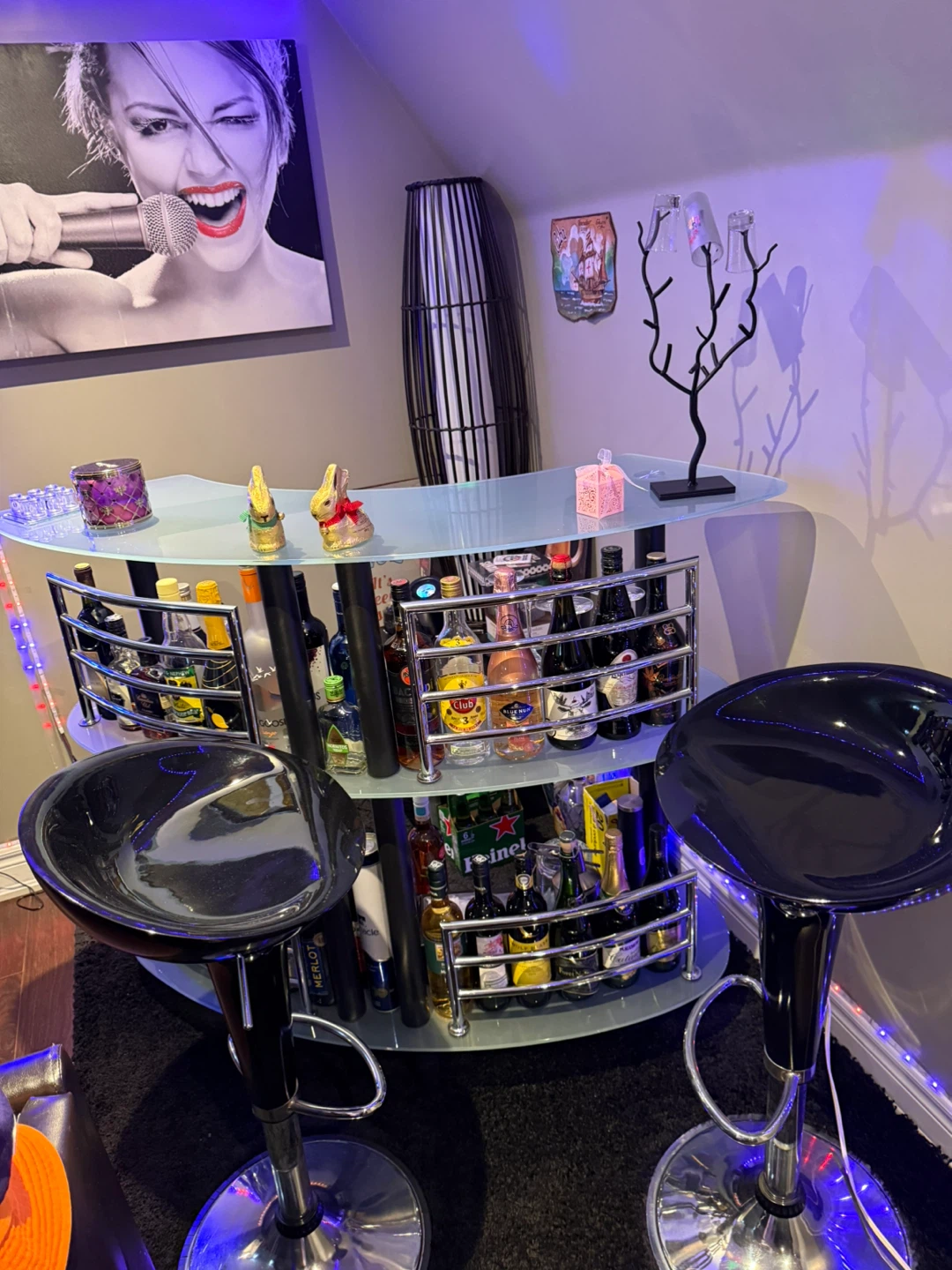 Bar with two stools