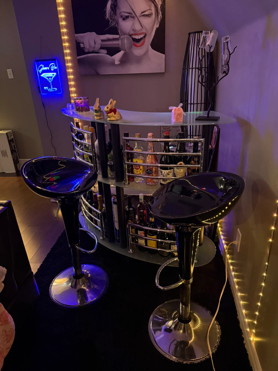 Bar with two stools - photo 4