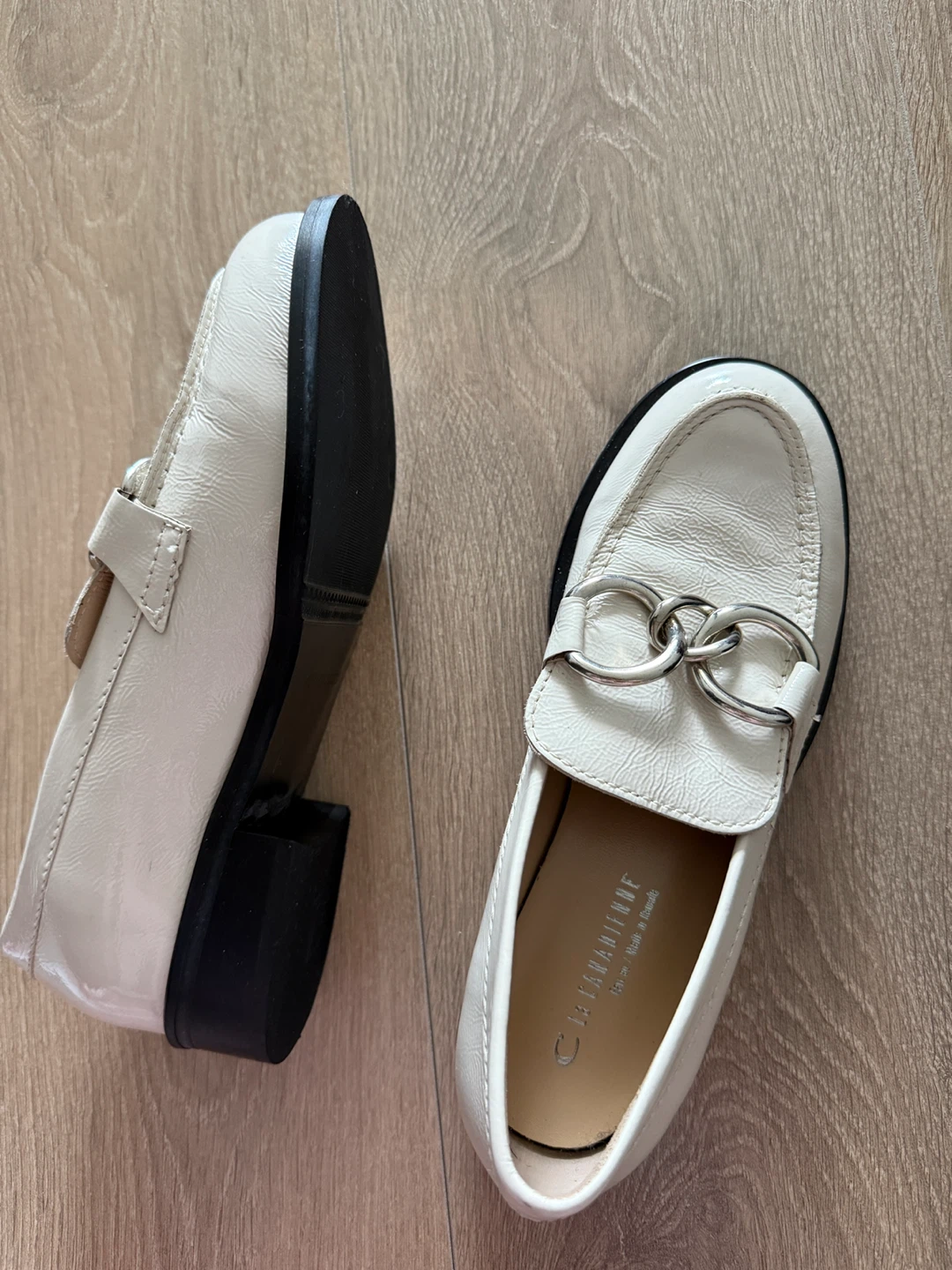 New Vans Pink Sneakrrs & White Loafers - Size 6 - photo 5