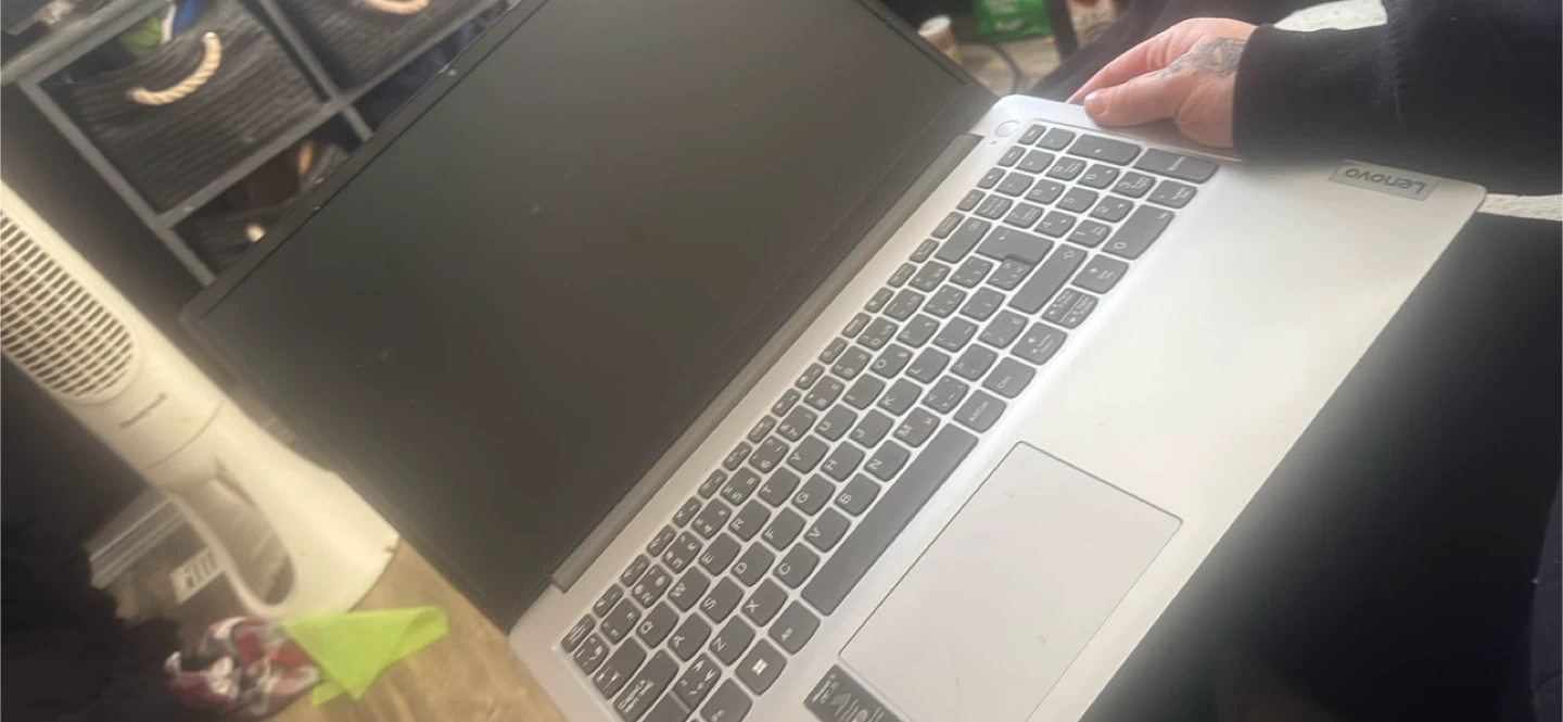 Lenovo Laptop - photo 2