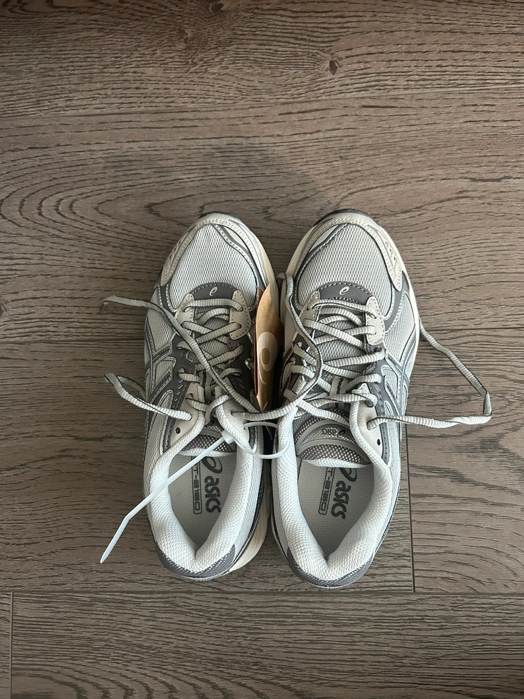 ASICS Running Shoes Size 5 (US) - photo 2