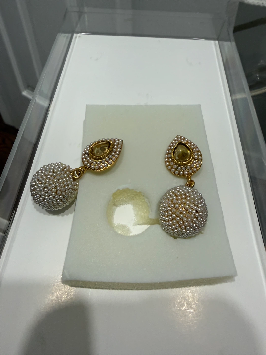 Pearl and Gold Dangle Earrings - photo 2