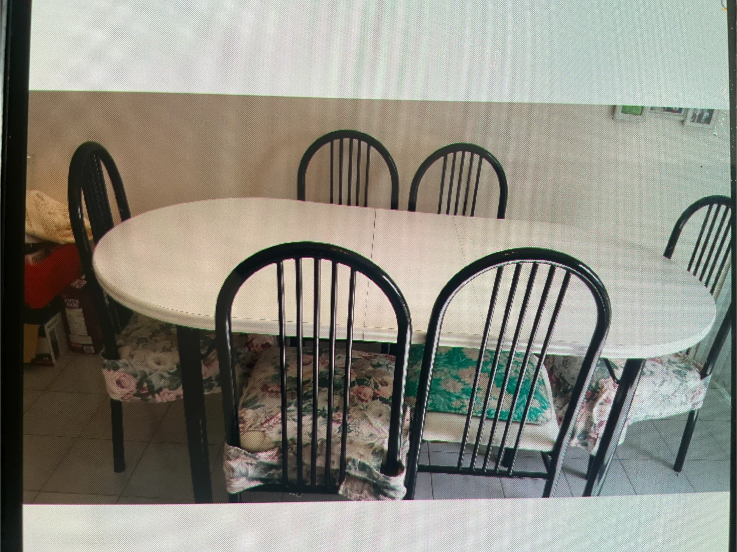 Klchen table and six chairs - photo 2