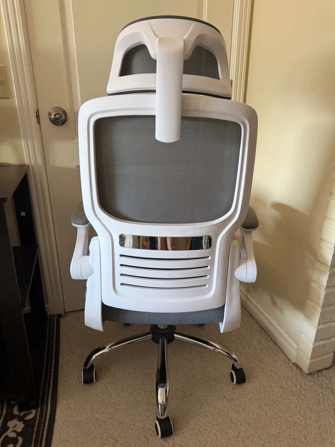 Ergonomic Office Chair with Headrest - photo 3