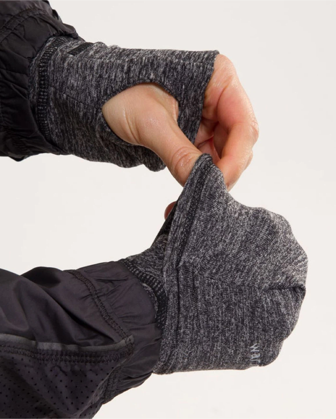 Lululemon Run: Inspire Jacket- Size 6 - photo 3