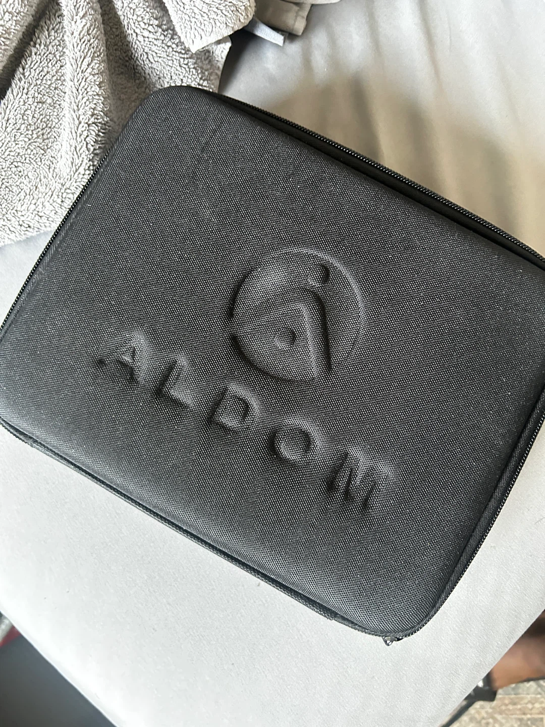 ALDOM Massage Gun with Case - photo 2