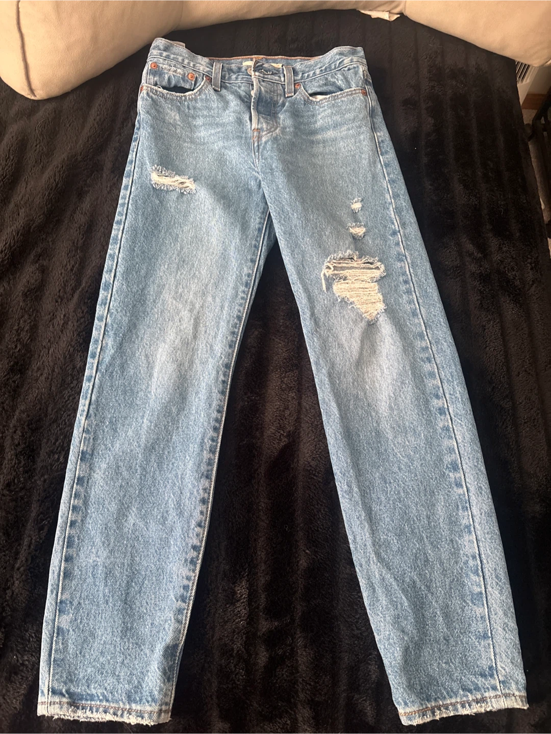 Levi's Women's 501 Original Fit Jeans Medium Wash Distressed
