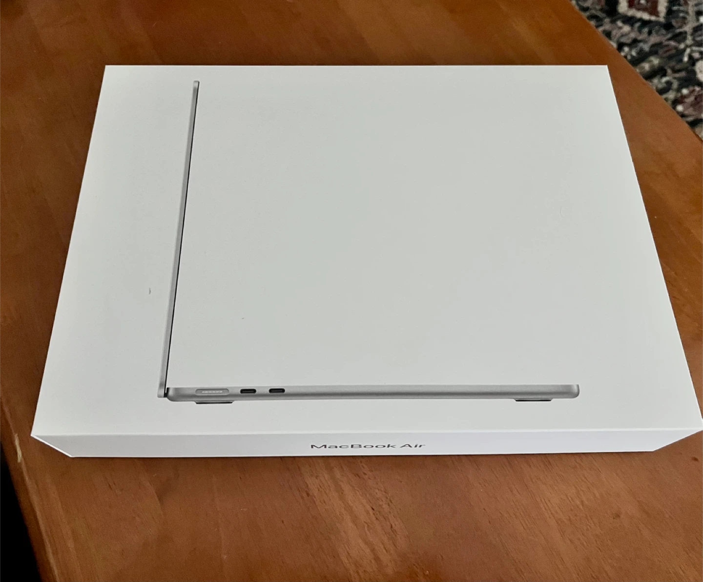 BNIB Macbook Air 13” Silver 16G 512GB