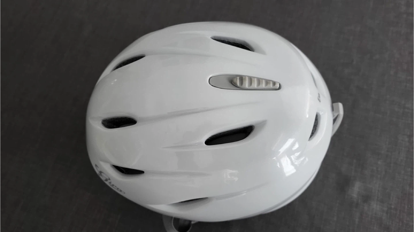 Women’s Giro MIPS Ski Helmet – White – Excellent Condition - photo 3
