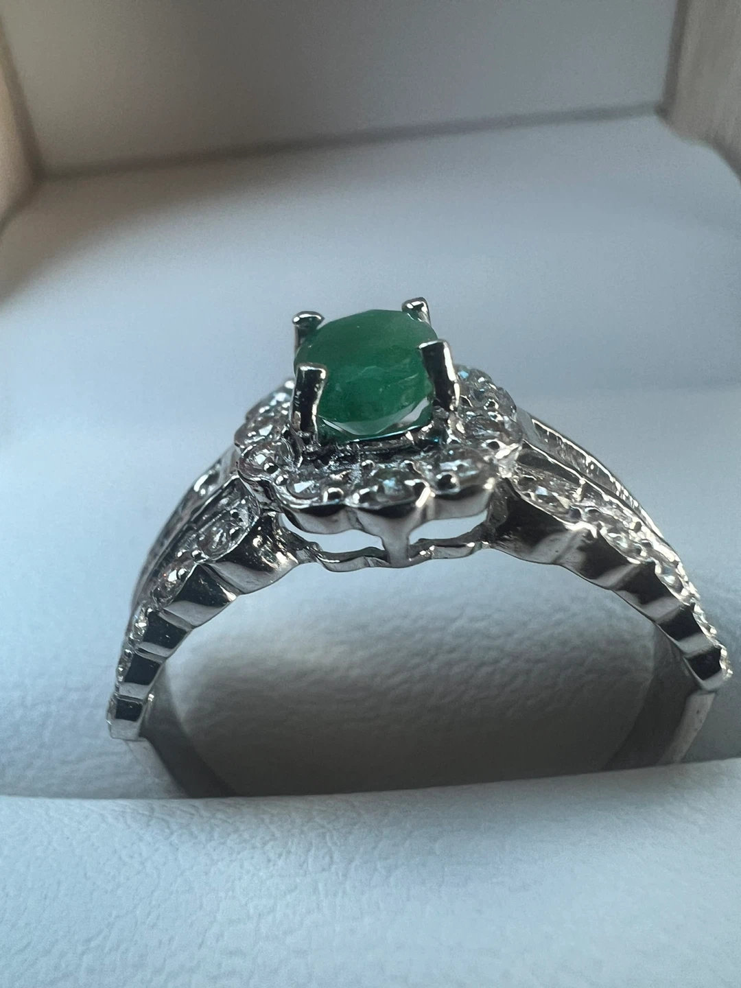 14K White Gold Emerald and Diamond Ring - photo 2