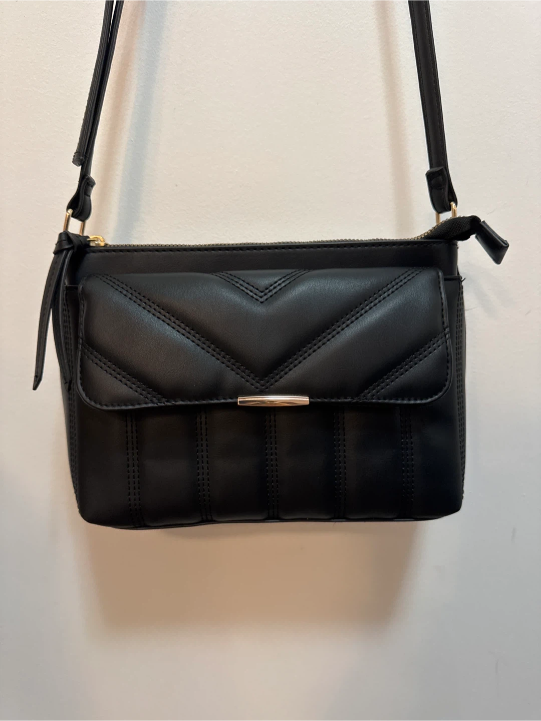 Black Quilted Crossbody Bag - photo 2
