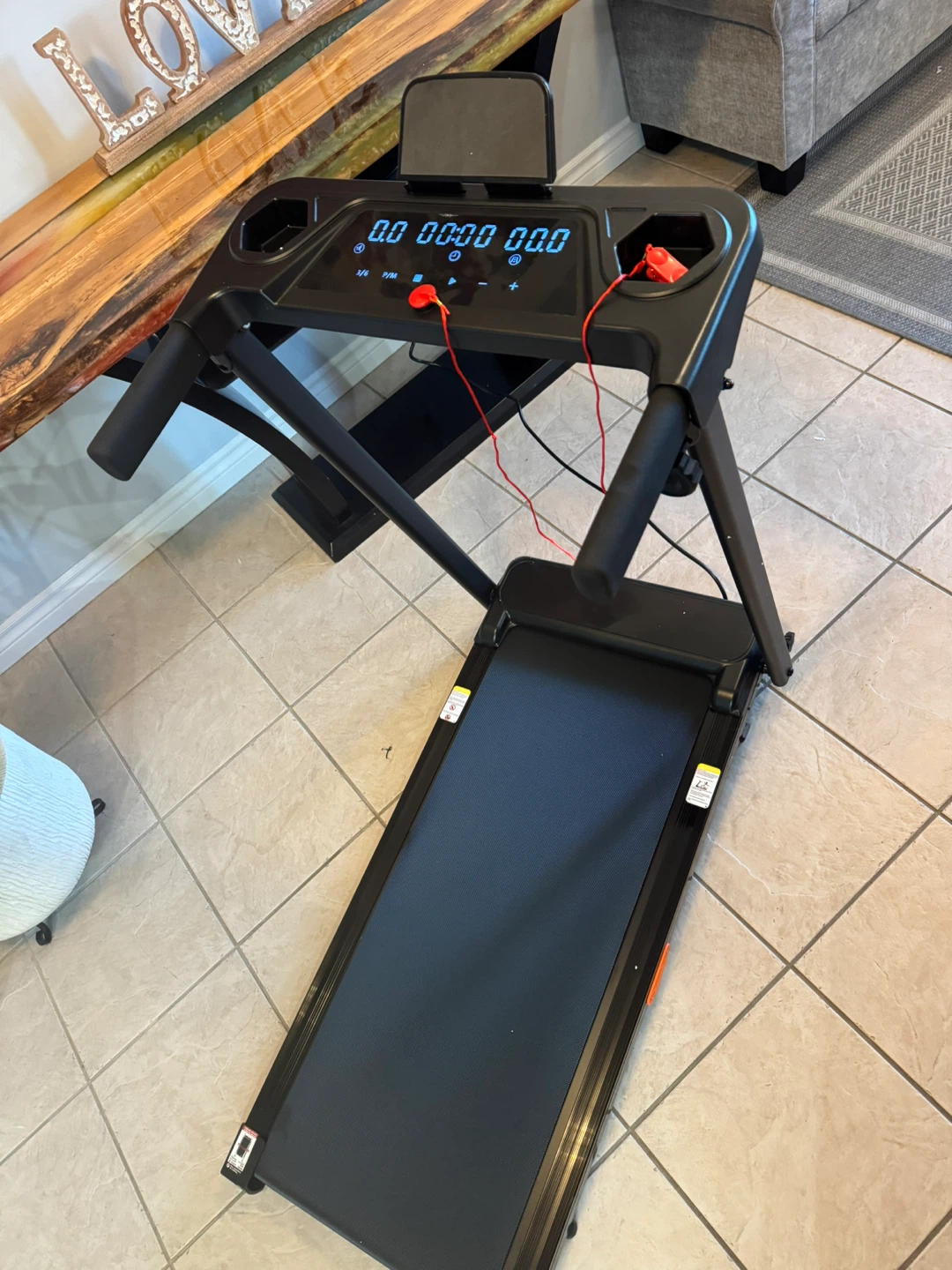 Compact Folding Treadmill with incline