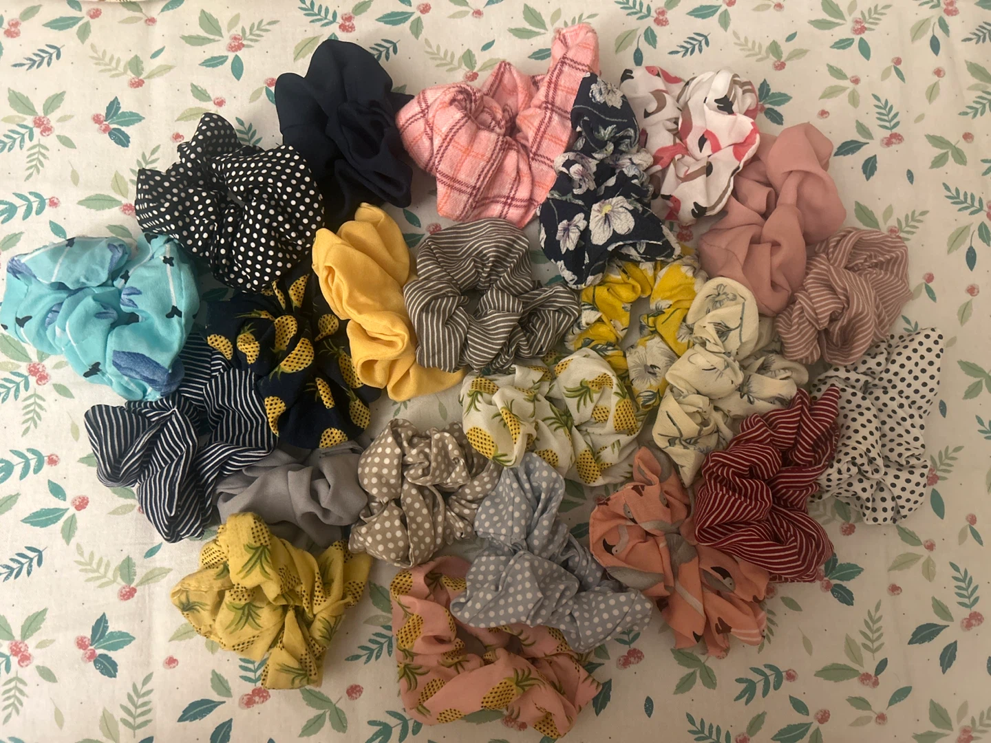 Assorted hair Scrunchies hair ties