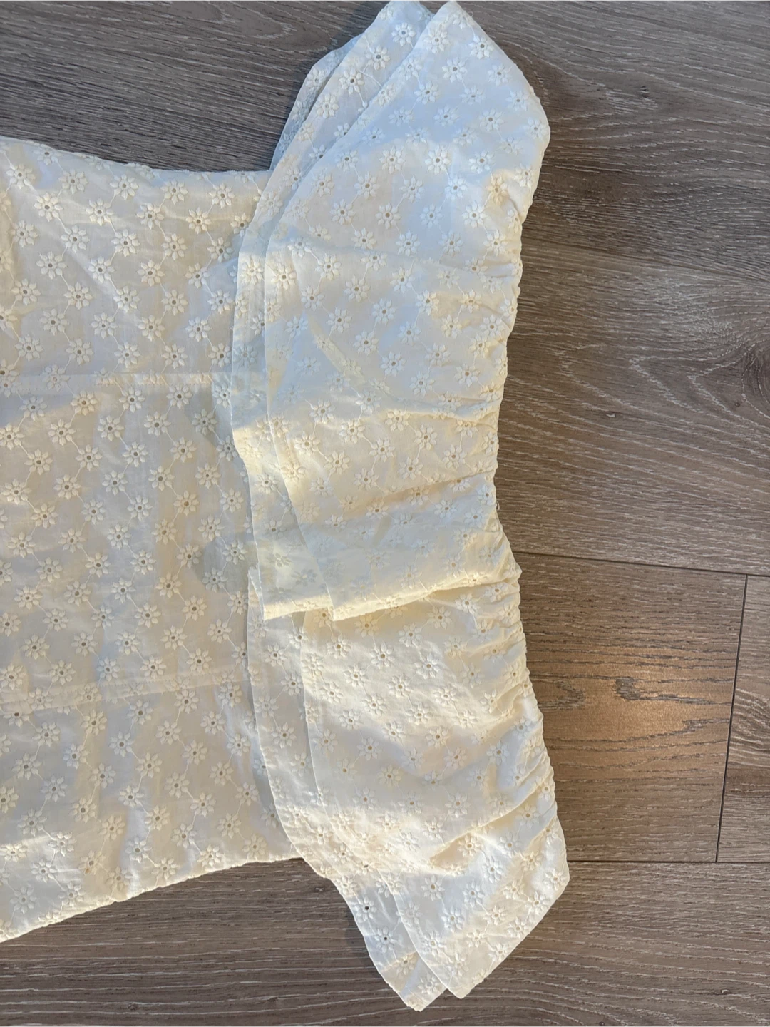 Forever 21 Off-the-Shoulder Eyelet Dress - photo 2