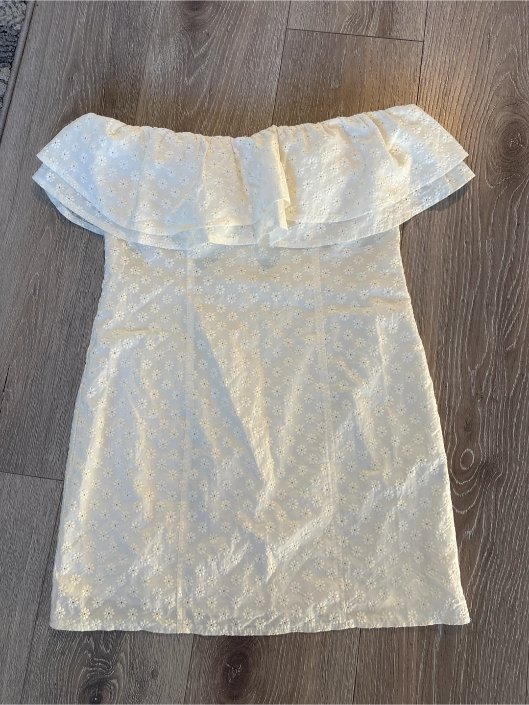 Forever 21 Off-the-Shoulder Eyelet Dress - photo 3
