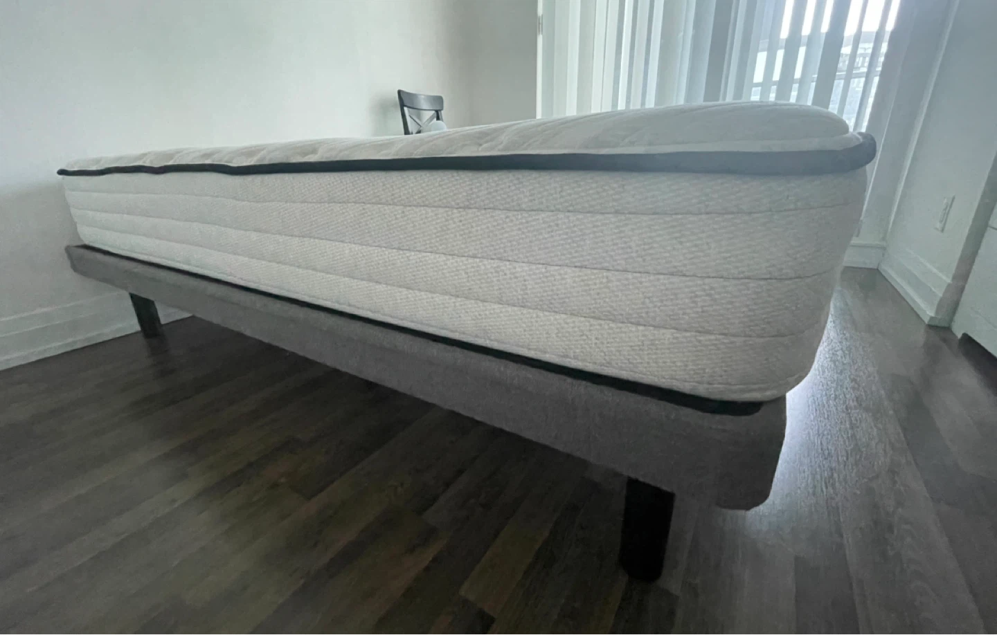Japanese Platform Bed (Queen Size)