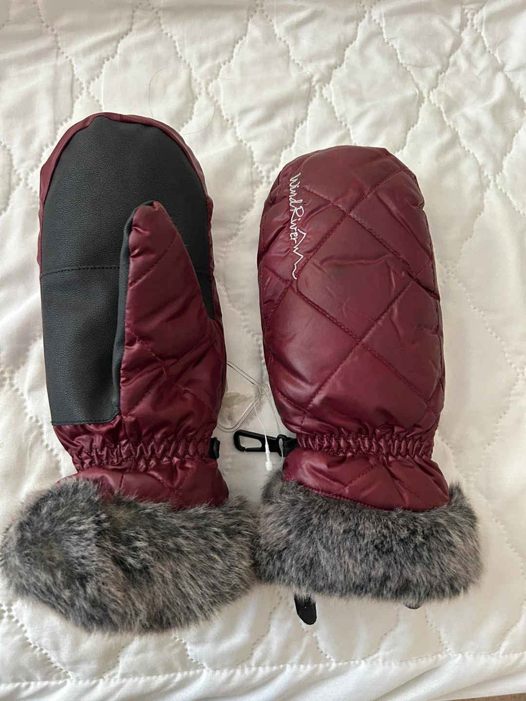Wind River Mittens with Faux Fur Trim - Burgundy