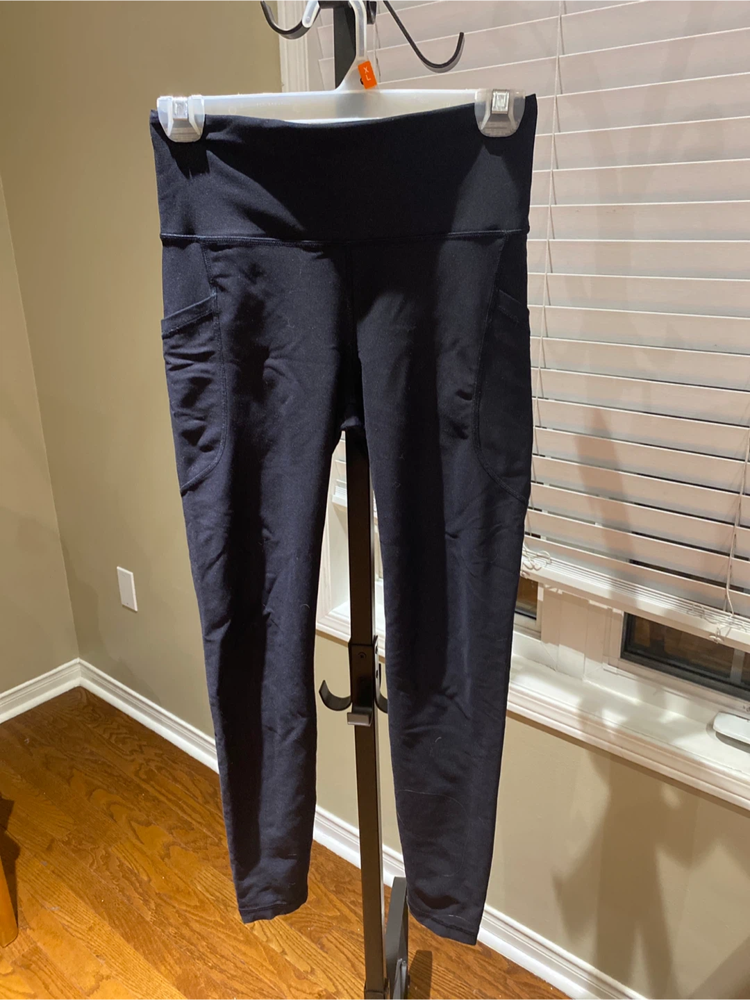 Old Navy High-Waisted PowerSoft Cropped Leggings - Black