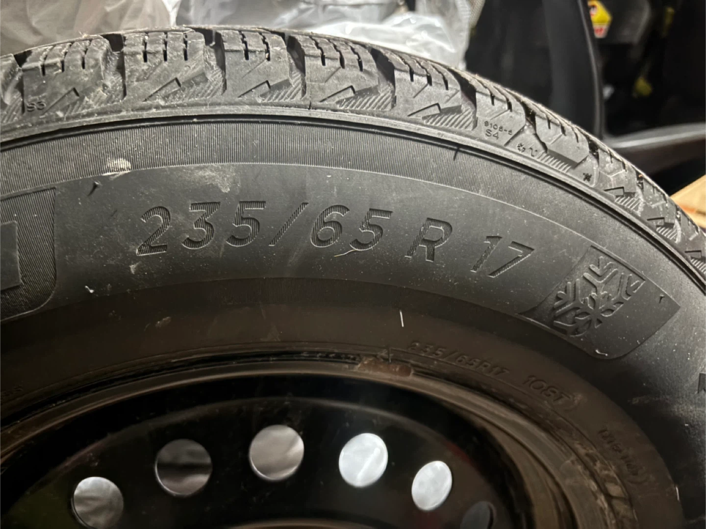 Michelin X-Ice Snow Winter Tire 235/65R17 - photo 5