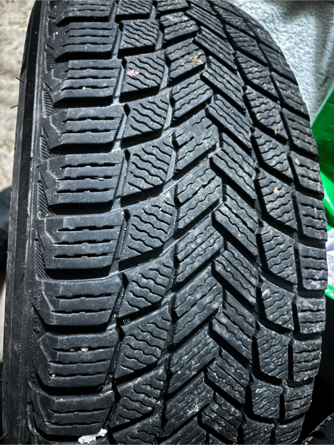 Michelin X-Ice Snow Winter Tire 235/65R17 - photo 4