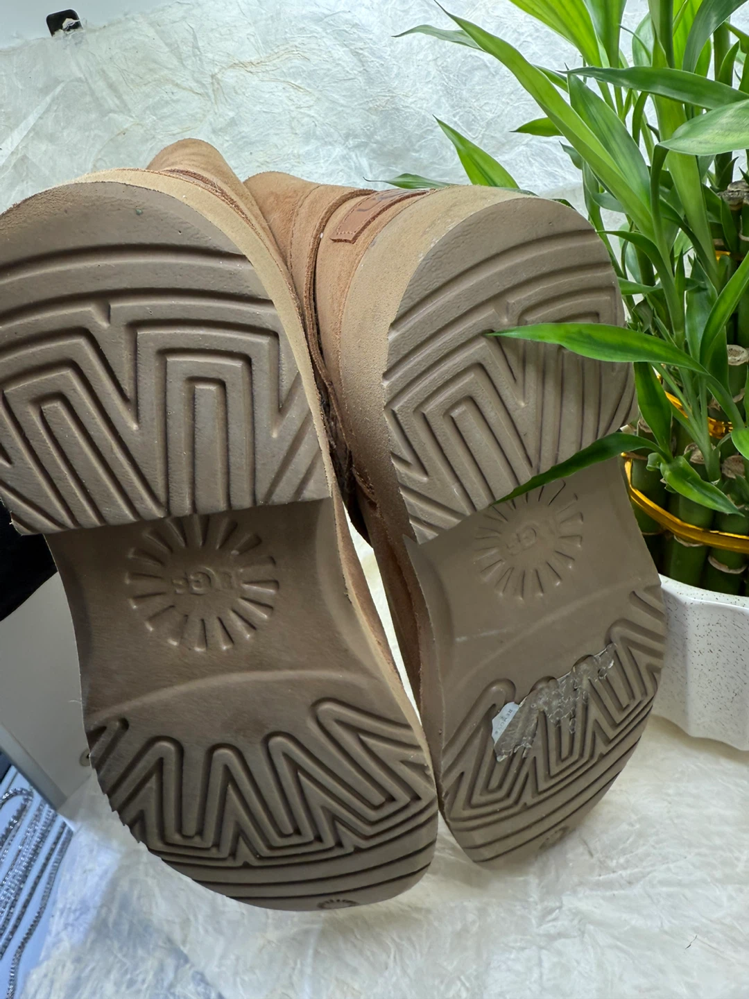UGG Boots Size 8 - photo 5