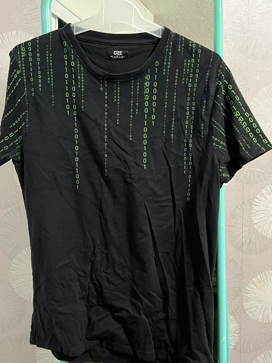 ONE Black Label T-Shirt - Men's Size L