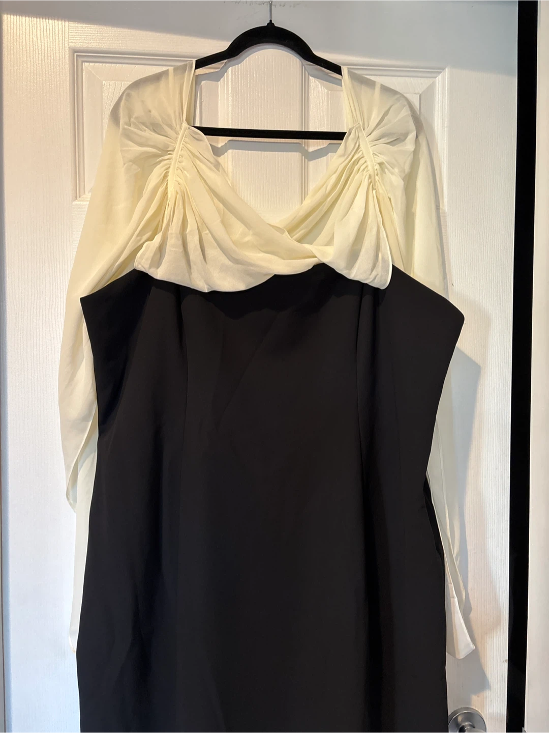 Brand New Women's Black and Cream Chiffon Trim Dress - photo 4
