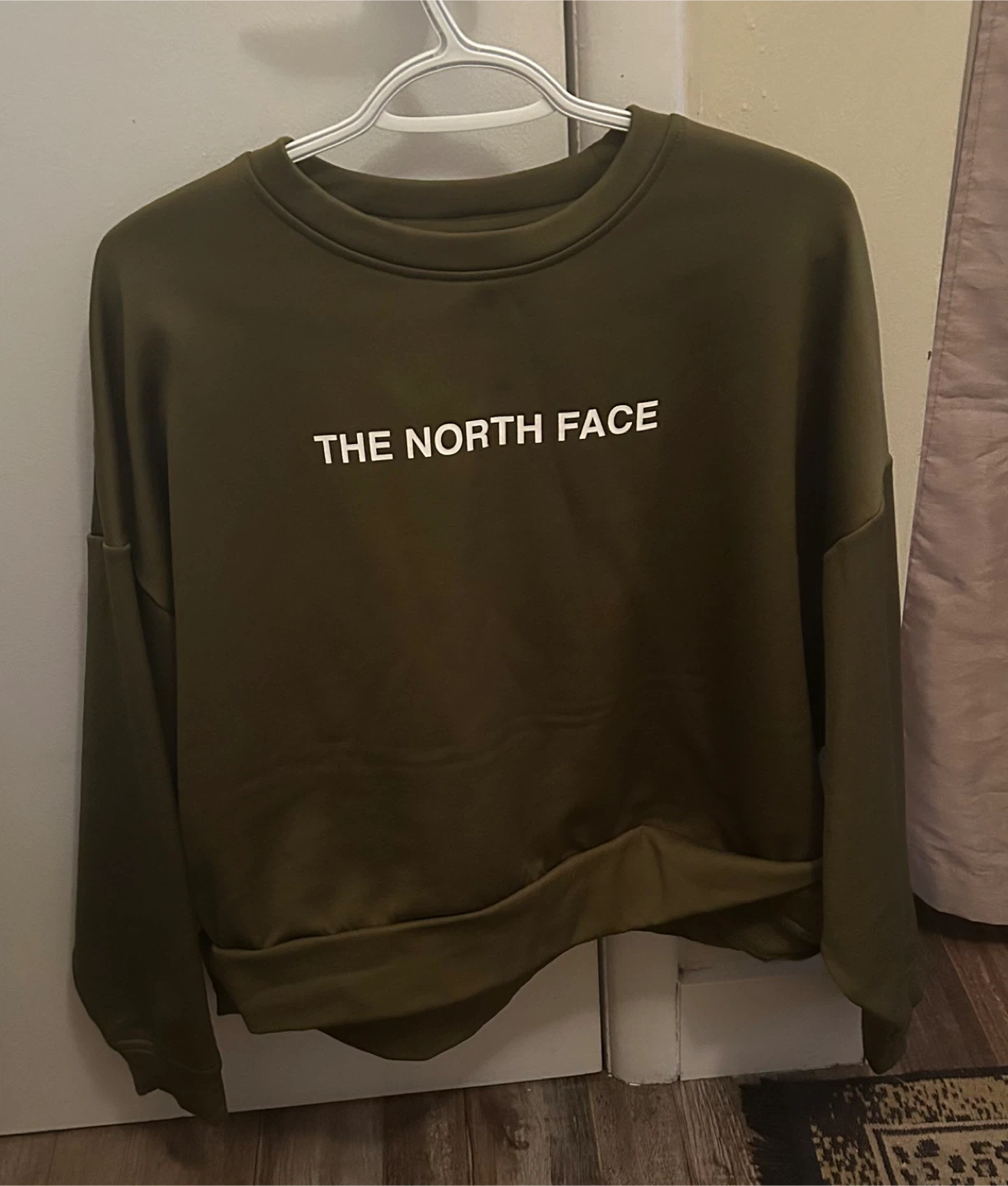 The North Face Women's Crewneck Sweatshirt - Olive Green - XL