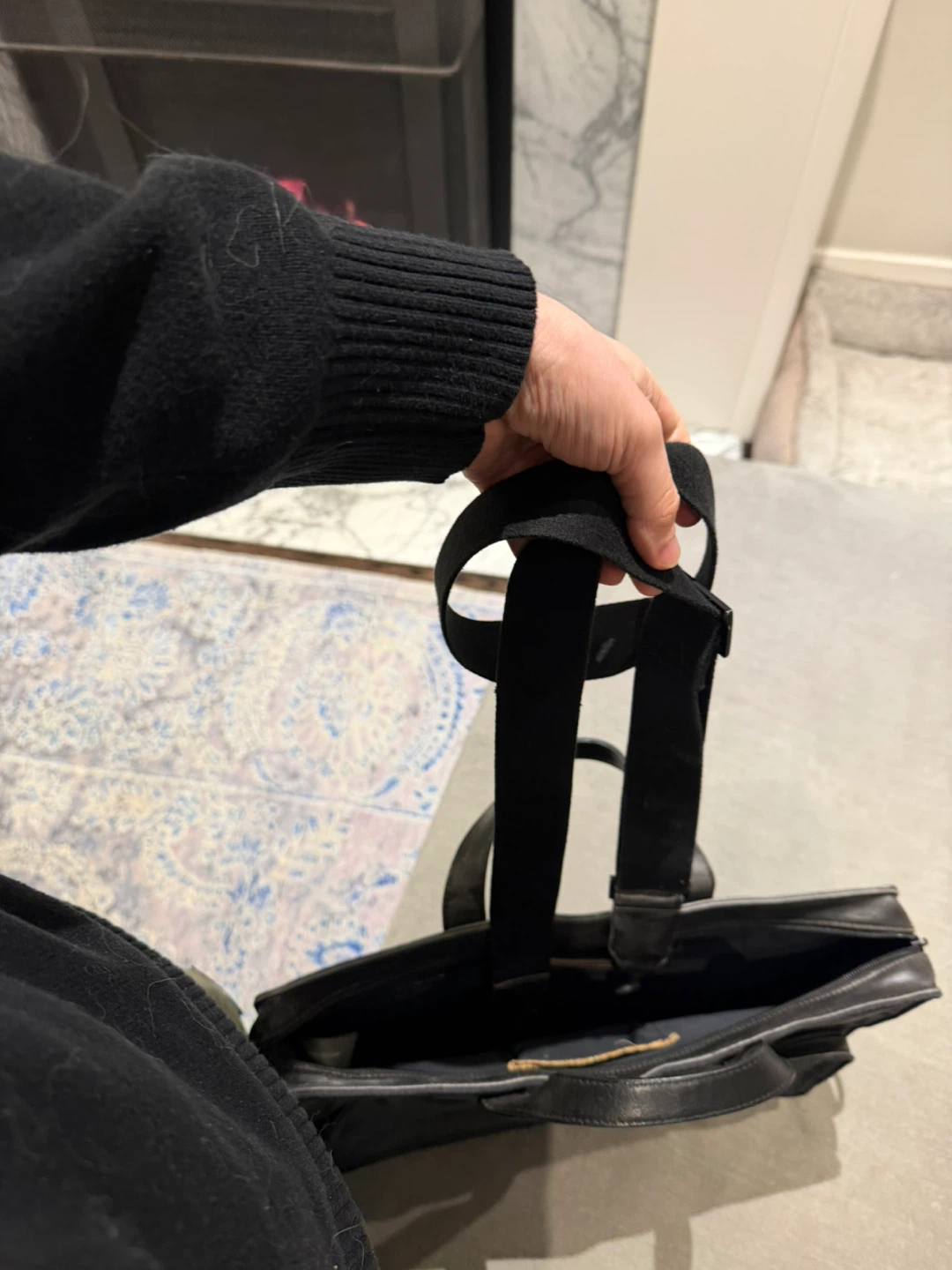 Matt & Nat Laptop / Work Tote – Black (Needs Minor Repair) - photo 4