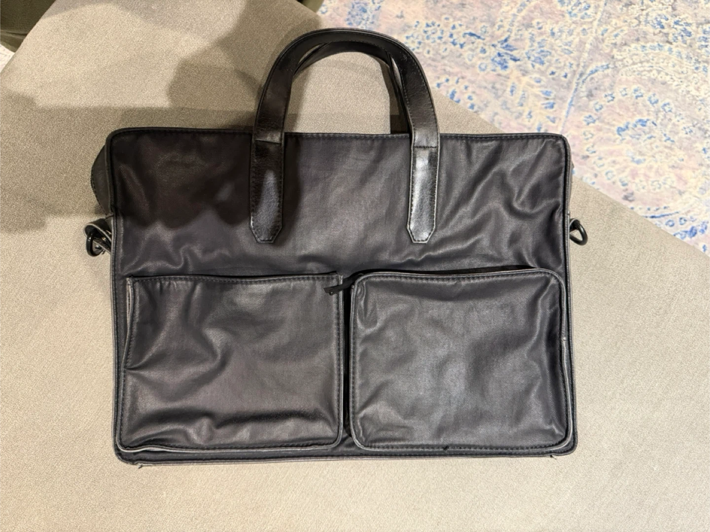 Matt & Nat Laptop / Work Tote – Black (Needs Minor Repair)