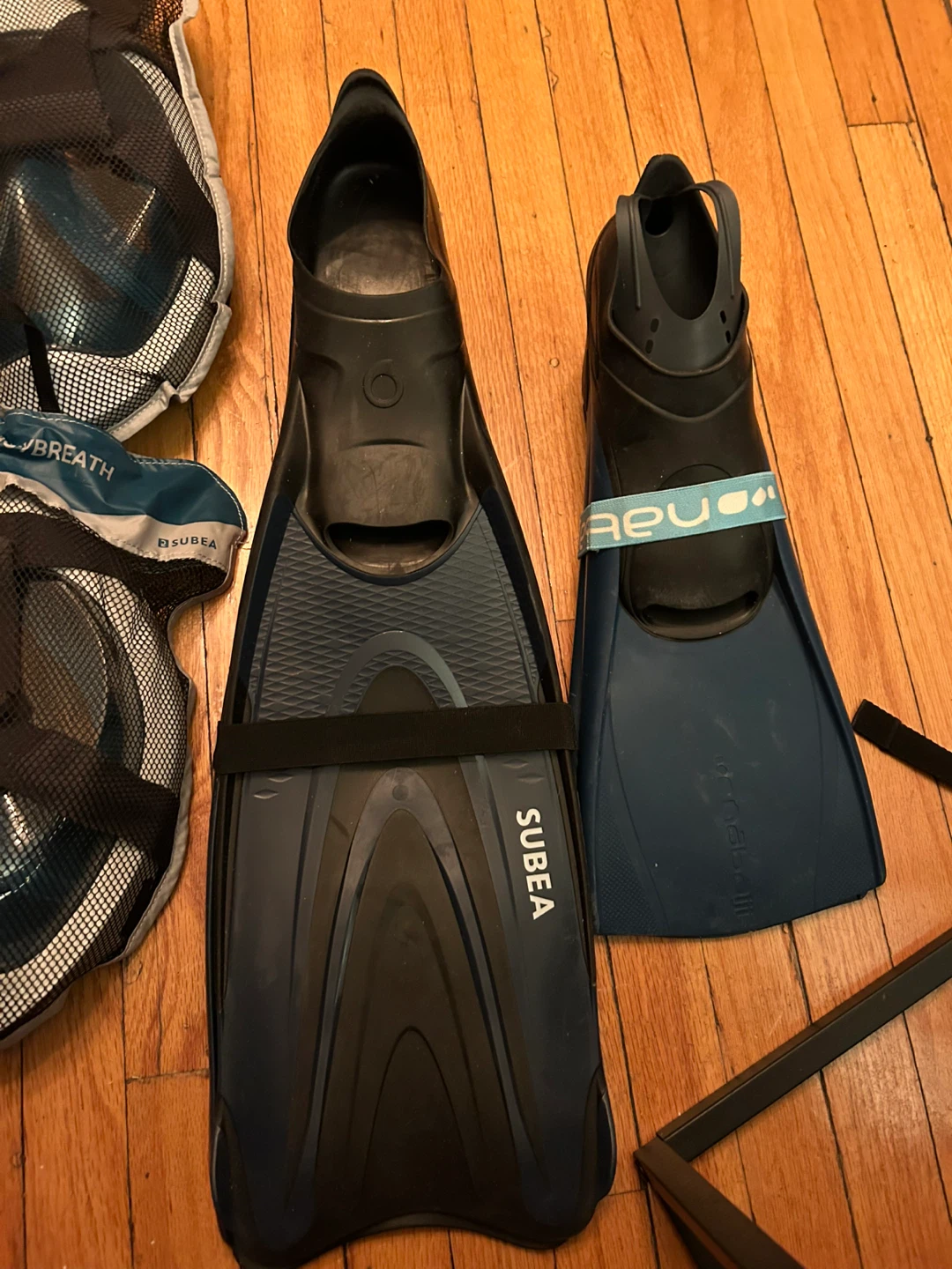 Two Full Face Snorkel Mask and Two Fins Set - photo 3