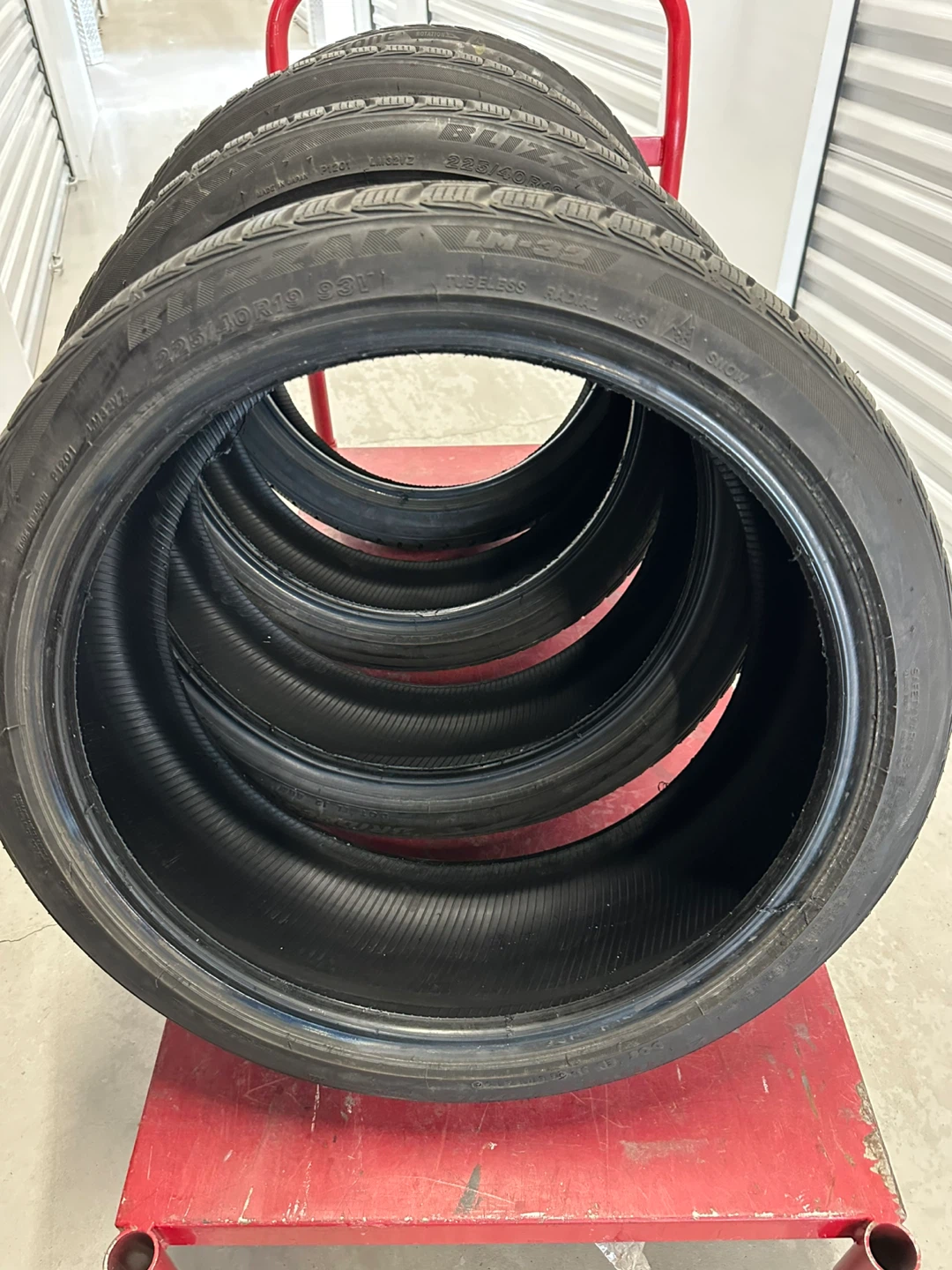 Bridgestone Blizzak LM-30 Winter Tires 225/40R19 93V