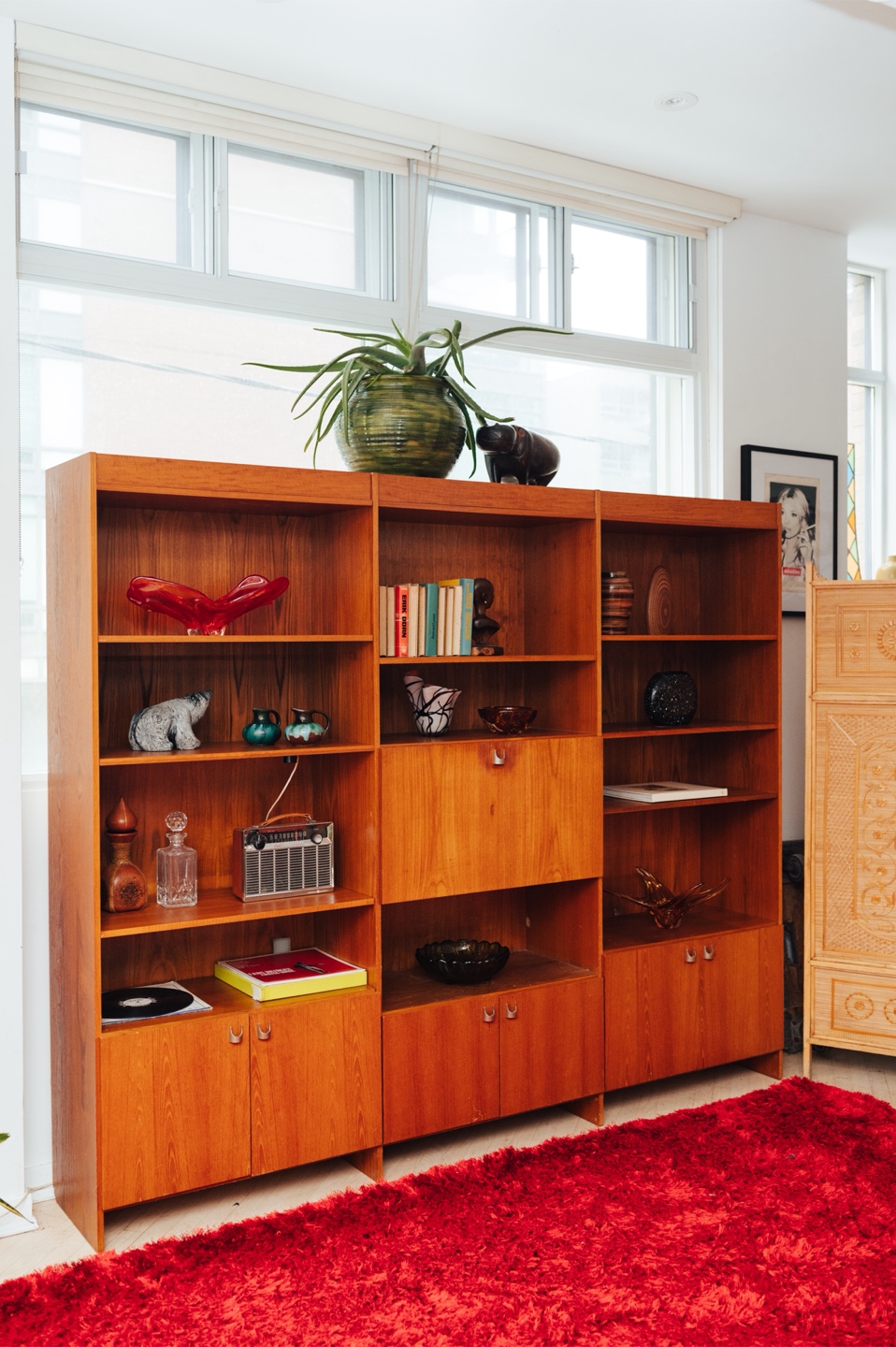 Midcentury Wall Unit with Tip-Down Bar 🤎 - photo 2