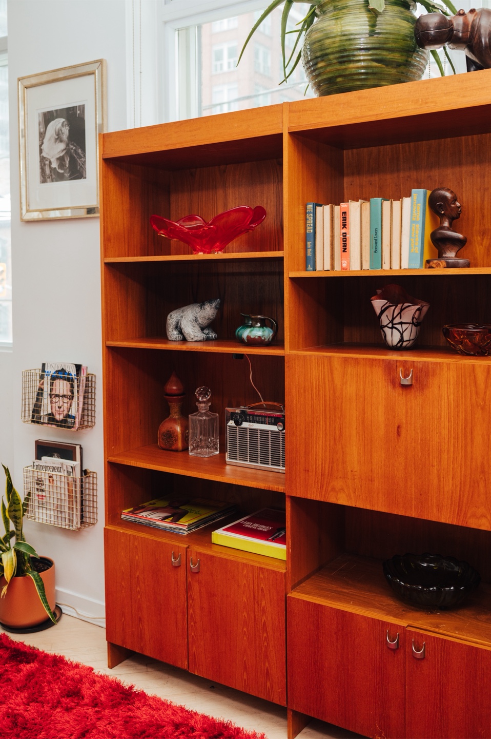 Midcentury Wall Unit with Tip-Down Bar 🤎 - photo 3